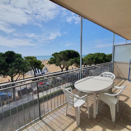 Residence La Zattera Lignano Sabbiadoro Exteriör bild