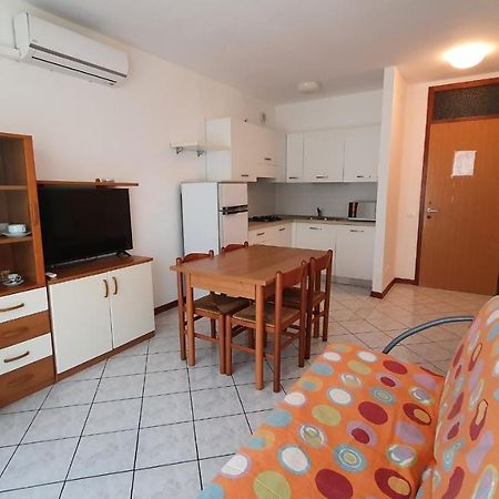 Residence La Zattera Lignano Sabbiadoro Exteriör bild